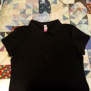Womans, Size XL,  No Boundaries  Black Button down at top 8" Shirt. Cotton.